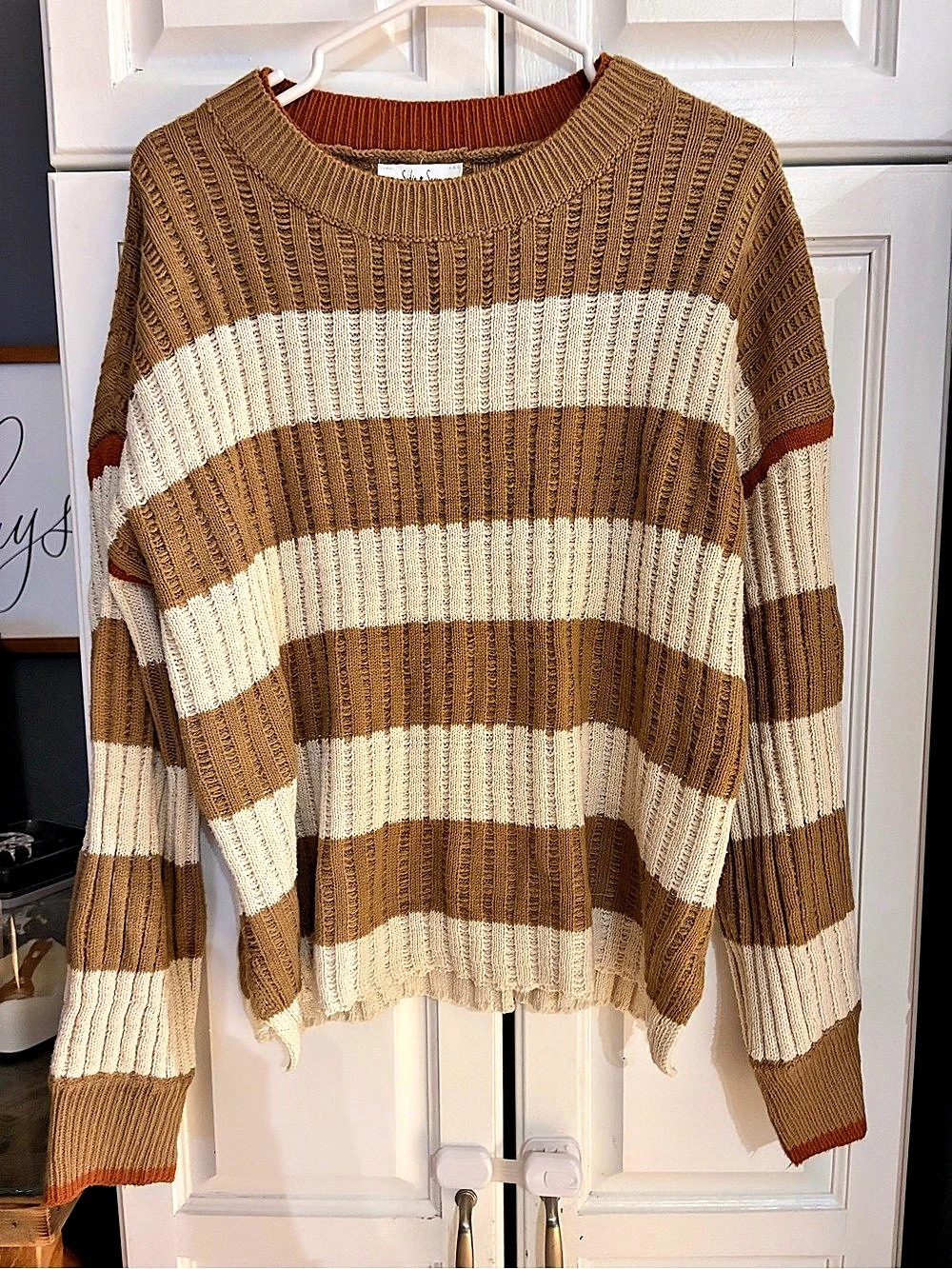 Sadie & Sage Striped Sweater in Brown & White Size Large